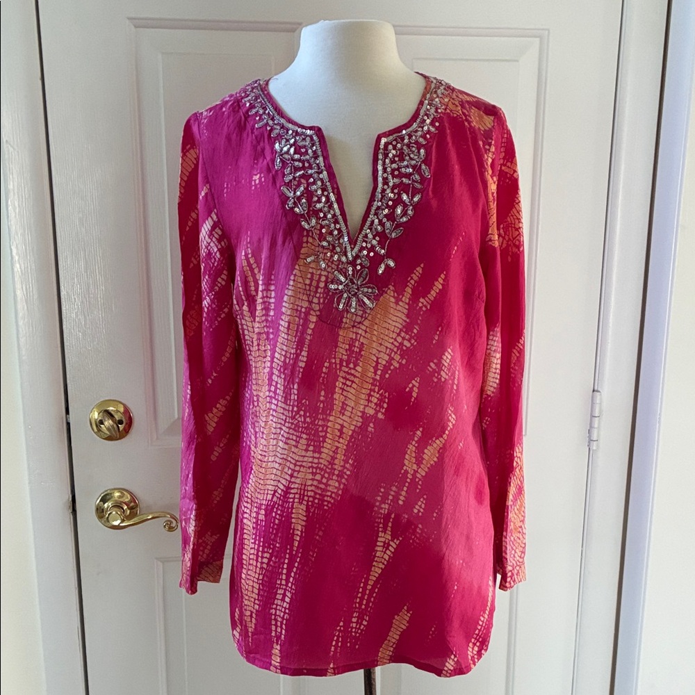 EUC Sift Surroundings 100% Silk Fuchsia sequin tunic